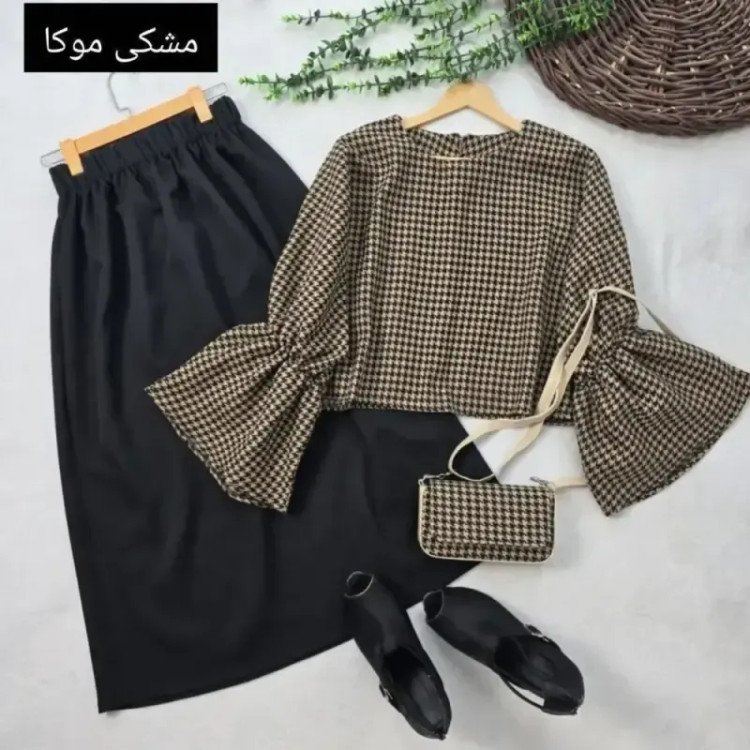 ست دامن مازراتی و شنل موهر فری سایز رنگ سفید مشکی و مشکی شکلاتی