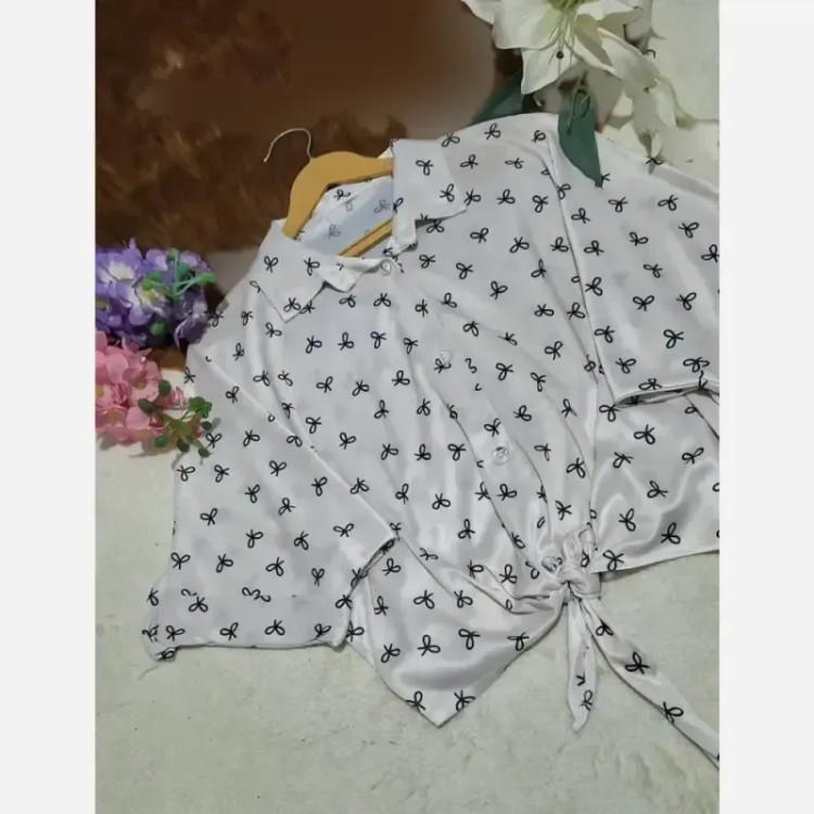 شومیز گره ای چاپی پاپیونی جنس پری صابونی شیشه ای فری سایز