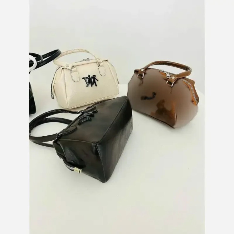 کیف دیور فانتزی چری آستر کشی خارجی ابعاد 16 در 22 رنگ بندی متنوع