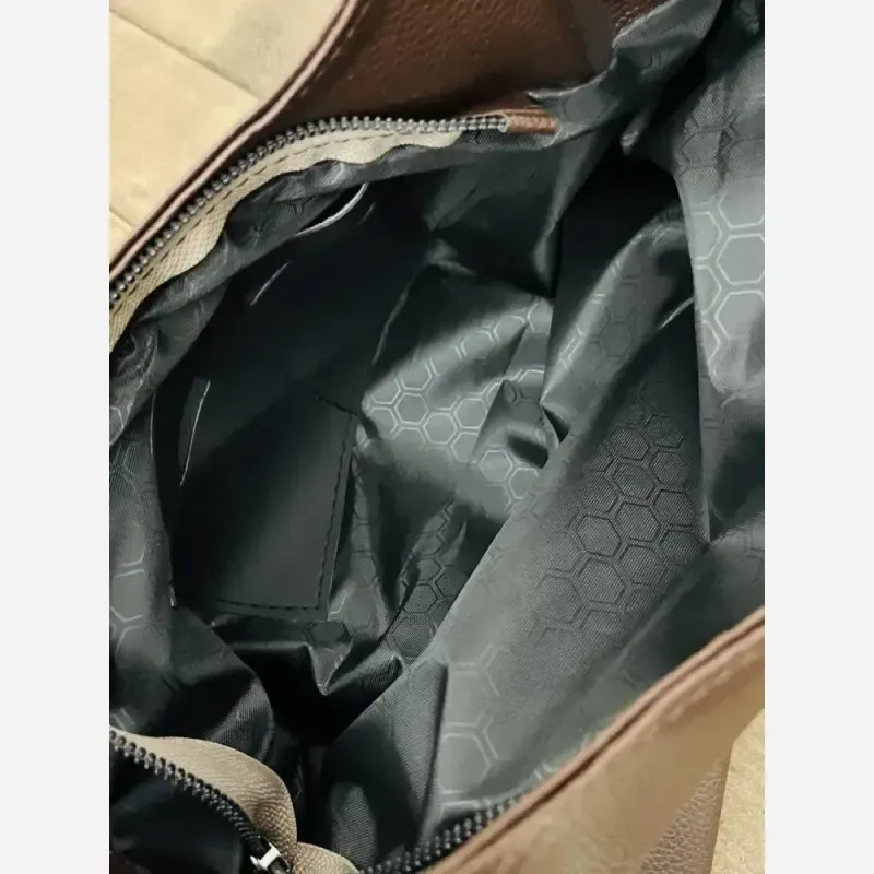 کیف زنانه ونوس جنس وارداتی رنگ شکلاتی مشکی موکاموس سایز 33-22